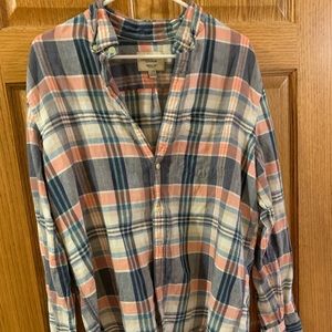 American eagle button down